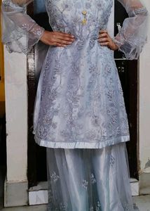 ✨ Elegant Silver Sara Dress – Like New!