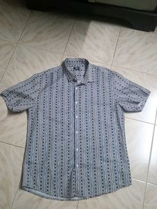 Striped Men&#39;s Shirt
