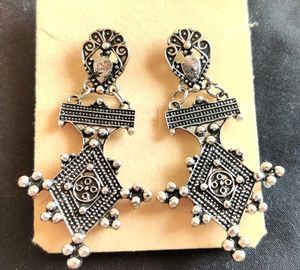 SilverOxidized Earring Silver Plated