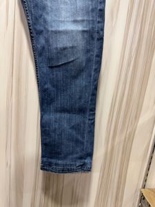 Burberry London Blue Washed Jeans
