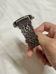 Quartz Vintage Women’s Watch