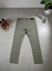 Calvin Klein Straight Fit Pants (34x30) | Dusty Ol