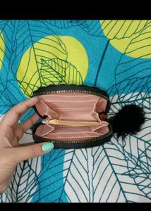 BLACK GIRL&#39;S WALLET