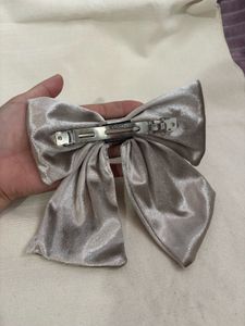 High Quality Velvet Bow Clip