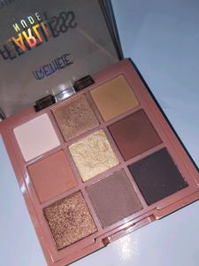 Renee Fearless Nude Eyeshadow Pallete