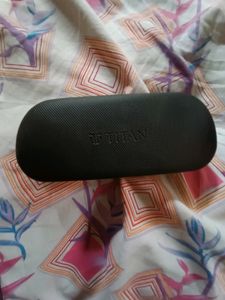 Titan Specs/ Cooling Glass/ Sunglasses Case