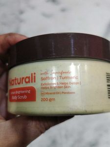 Naturali Ubtan Brightening Body Scrub