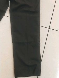 Allen Solly Black Cropped Pants