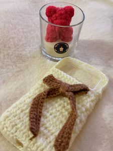 Crochet Phone Case with Bow (iphone 17 pro)