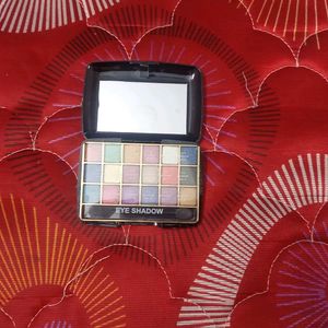 RL Beauty Eyeshadow Palette