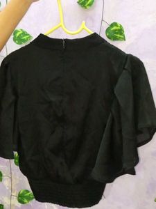 Trending black crop top