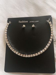 Silver Diamond Round Shape Chokar Necklace
