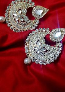Beautiful White Ear Rings