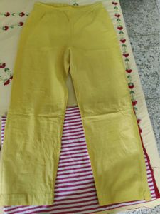 Meena bazaar Embroidered Kurta With Pant