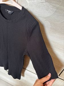 Black Ribbed TShirt by Max | Size S