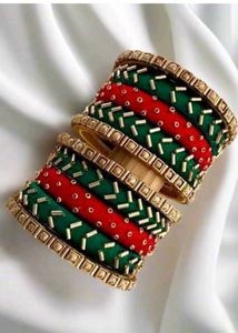Stylish Bangle Set