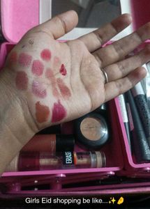 Makeup bundle