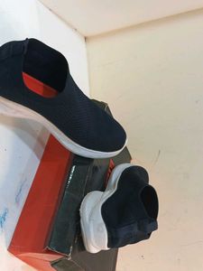 Comfortable blue Sneakers