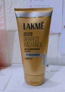 Lakme &amp; BBlunt Beauty Bundle