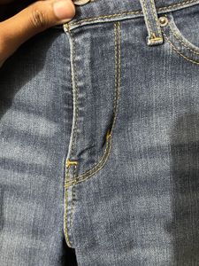 Levi’s Jeans- 28