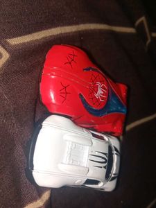 Spiderman Car(Metal) and White Racer Car(Metal)
