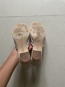Bow White Heel