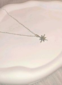 Aesthetic Chains