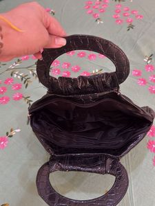 Chic Black Handbag