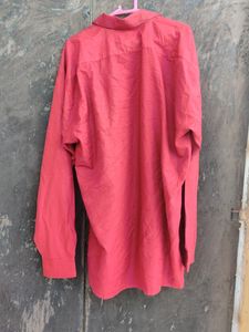 Formal Shirt Maroon For Men (used)