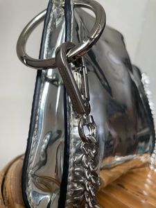Calvin Klien Sliver Sling Bag