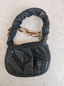 Mini Black Handbag🌚