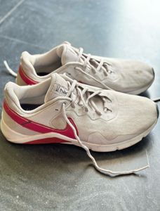 Nike Original Essential 2 Shoes