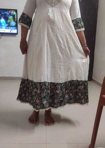 White Chiken Kari Anarkali Kurti