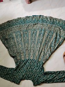 Beautiful 😍 Green 💚 ethnic gown