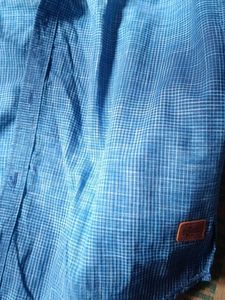 Roadster Size M Shirt New Condition