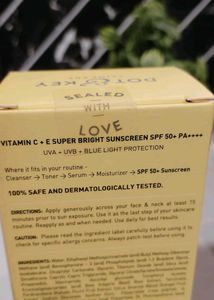 Dot &amp; Key VitaminC +E Super Bright Sunscreen SPF50