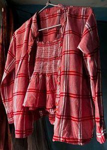 Red crop top With Denim Shorts