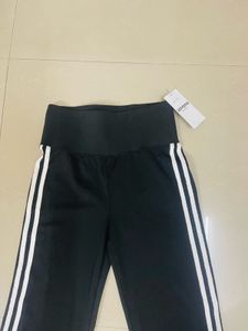 Savana Black Gym Flare Pants-New with tag