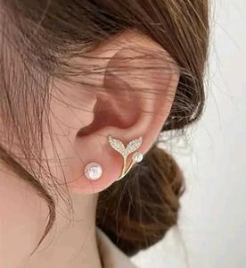 Elegant Pearl &amp; Leaf Design Earrings | Stylish