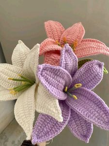 Handmade Knitted Lily Flower