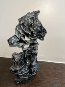 Lion Head Sculpture Showpiece