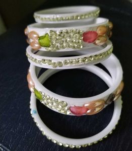 White & Stone Bangles (Set of 4)