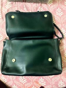 Elegant Black Handbag