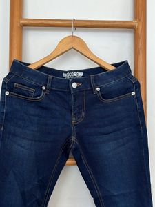 Brand New Indigo Bank Skinny Jeans – Classic &amp; Sop