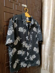 H&M Shirt