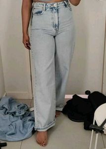 H&amp;M - Ultra High Waist Wide Leg Jean