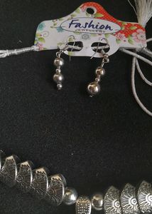 Oxidized Necklace With Earrings