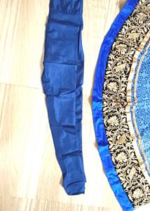 Blue floral design kurta with salvar chunni