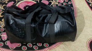 ESBEDA DUFFLE BAG