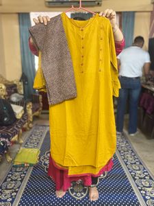 Mustard Kurta Set With Ghungroo Stole